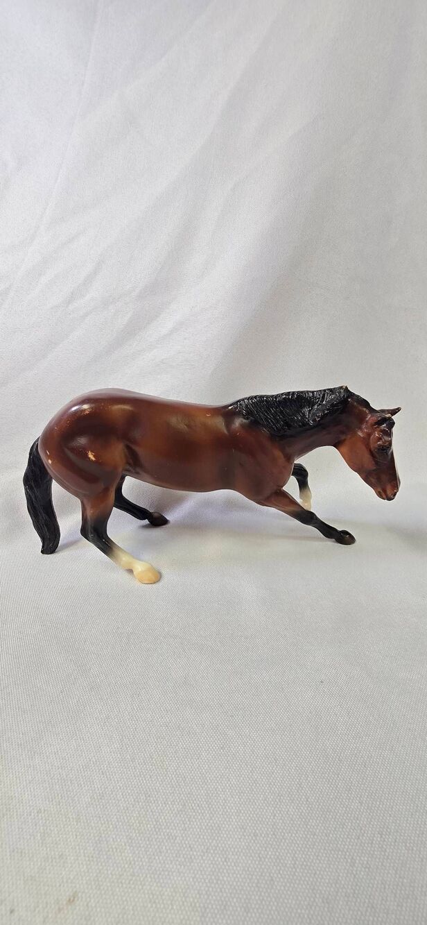 Vintage Breyer Horse Classic Size Bay Cutting Quarter Horse Figurine